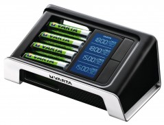 LCD Ultra Fast Charger + 4xAA 2400mAh + 12V Adapter
